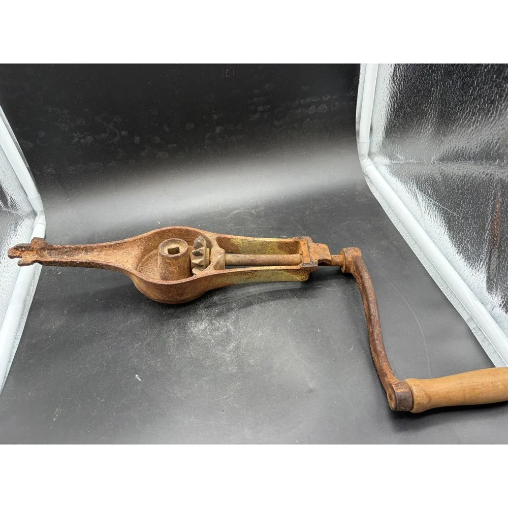 Vntg Arctic Freezer 4 Qt Ice Cream Maker Hand Crank Cast‎ Iron Replacement Part
